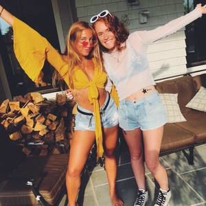 Meet your Posher, Troy